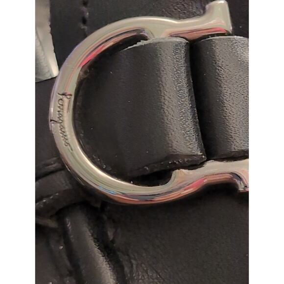 Ferragamo Gancini Loafers Womens 10 Black Leather Made In Italy Designer Shoes - Picture 3 of 9